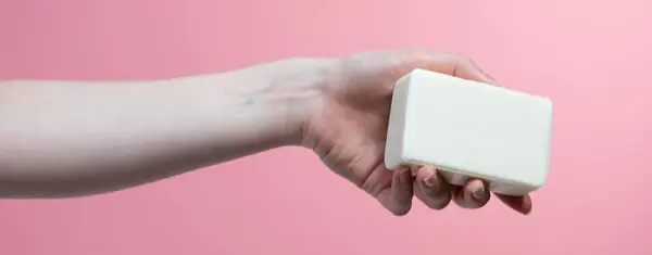 Help Make Your Restaurant Touchless With These 5 Hands-Free Solutions