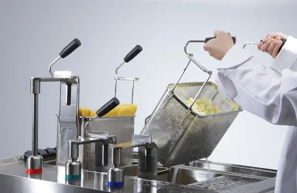 Top 5 Professional Pasta Cookers for Restaurants