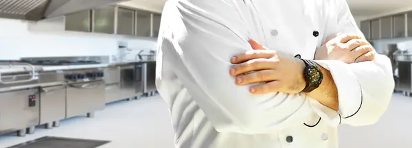 The Best Clothing for the Chef: Fabric or Disposable