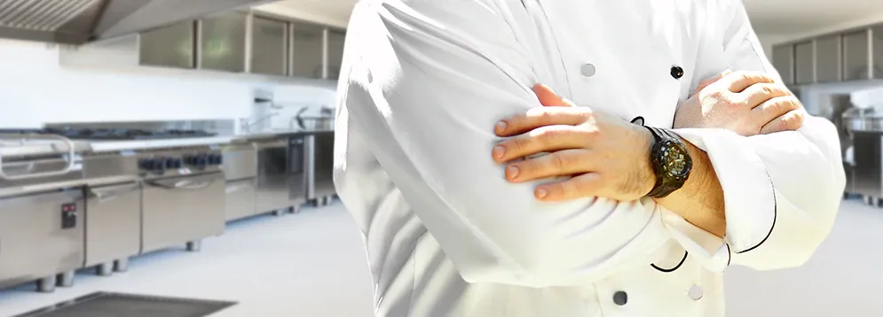 The Best Clothing for the Chef: Fabric or Disposable