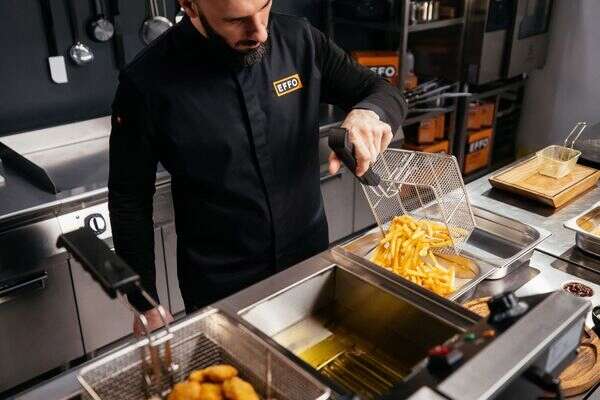 Effo EMB1, 1 Gal Premium Blend Soybean/Sunflower Oil, 6/CS