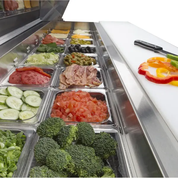 Maxx Cold MXCR60SHC Sandwich/Salad Prep Station