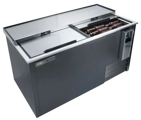 Maxximum MXCR65B, 17-Cu.Ft. Bottle Cooler