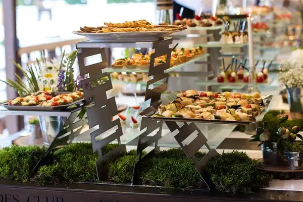 PWT3-W, Multi-Level Buffet Riser for Three-Plates, White Powder Coated Steel