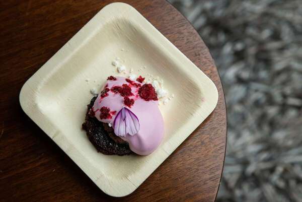 PacknWood 210BBA1112, 4.56x4.61x0.55-Inch "Scandinavia" Square Wooden Plate, 250/CS