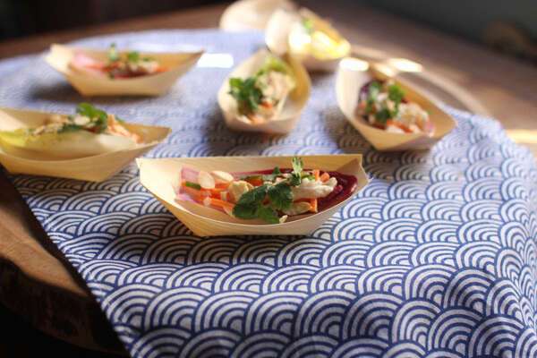 PacknWood 210BBOIS11, 2.5 Oz Medium Wooden Boat, Beige, 4000/CS