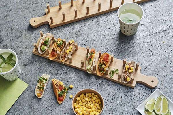 PacknWood 210BBTAC8, 15.75x2.76x2.09-Inch Taco Holder for 8 Tacos, 12/CS