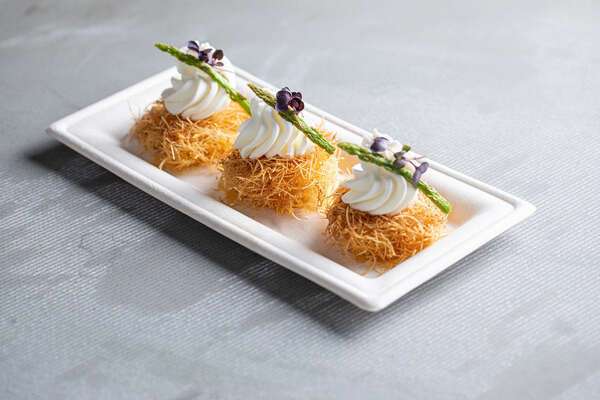 PacknWood 210BCHIC90180, 7.08x3.55x0.5-Inch "Bio n Chic" White Sugarcane Plate, 100/CS (Discontinued)