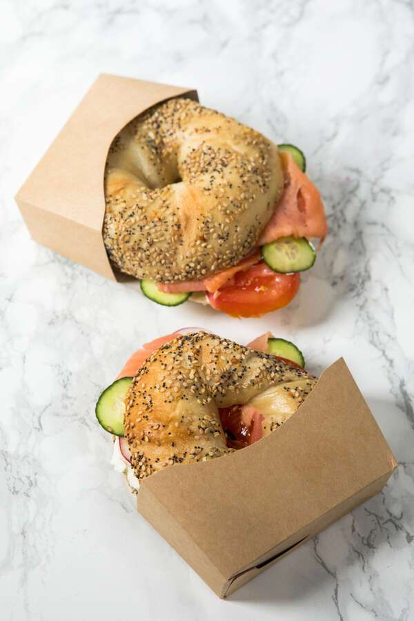 PacknWood 210CBAGL, 4.65x1.75x2.3 Kraft Paper Bagel Box, 1000/CS