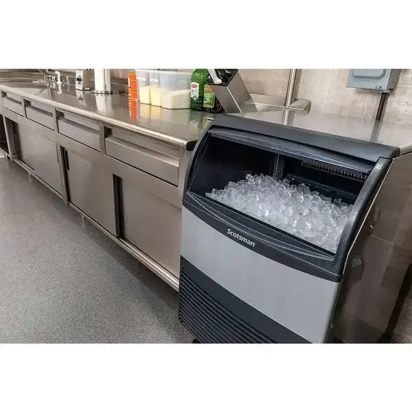 Scotsman UC2724MA-1, Cube-Style Ice Maker with Bin
