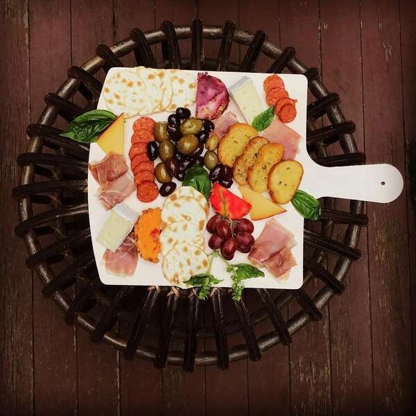 VerTerra CB-SQ-1x1 11x11-inch Eco-Friendly Large Square Single Use Wooden Board, 50/CS