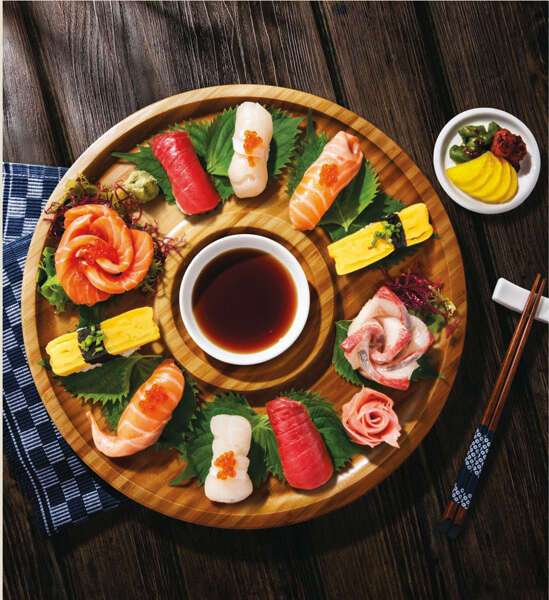 Wilmax WL-771047/A 10-Inch Round 2-Section Food Serving Bamboo Platter, 36/CS