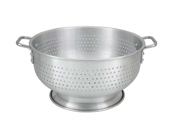 - ALO-16BH, 16-Quart Aluminum Colander with Base and Handles