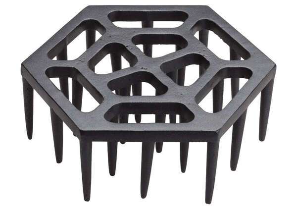 Winco APHS-7, Aluminum Pizza Heat Sink with Non-Stick Coating, 6.75 Inch Dia, 22 Pins (Discontinued)